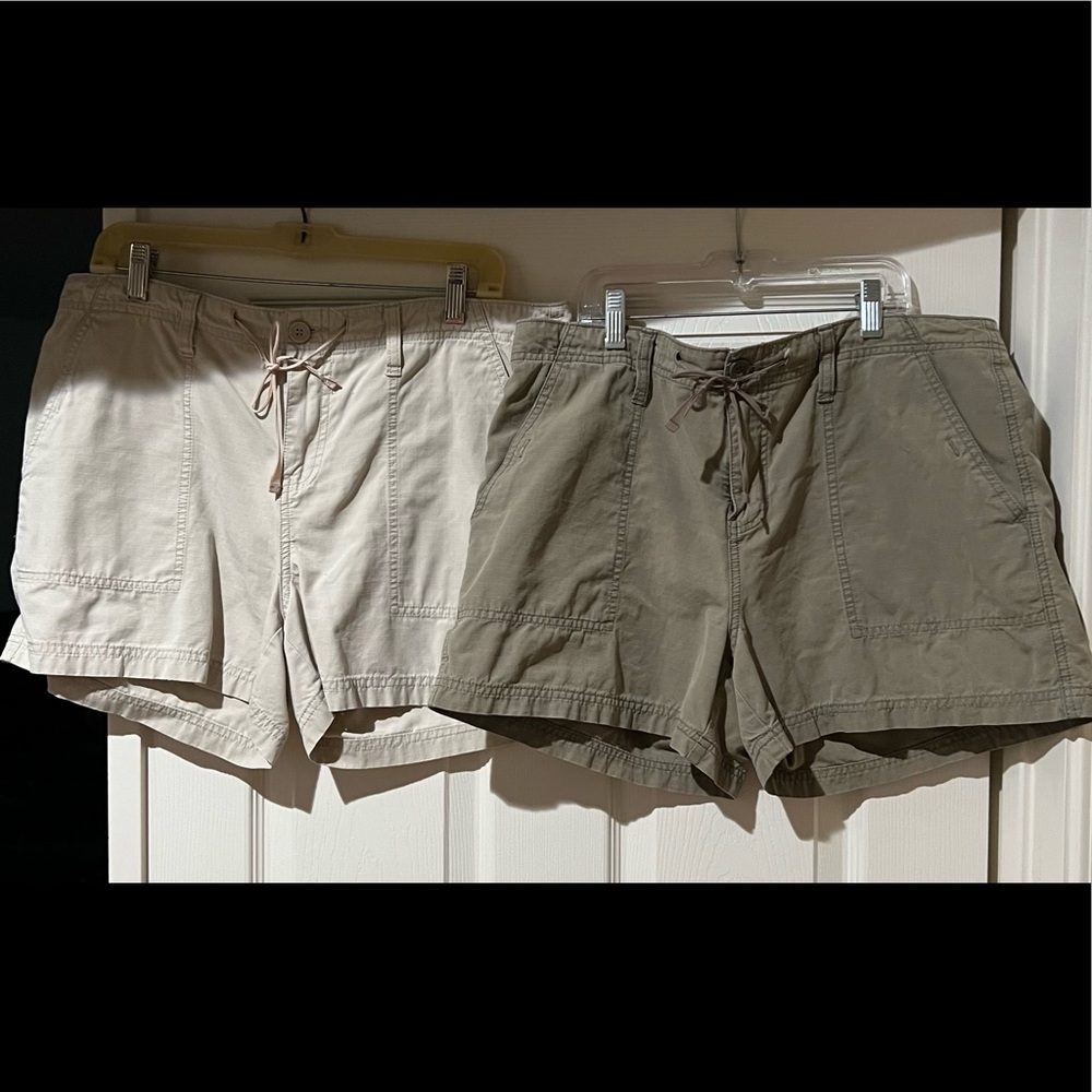 2 pairs of Calvin Klein shorts - great condition